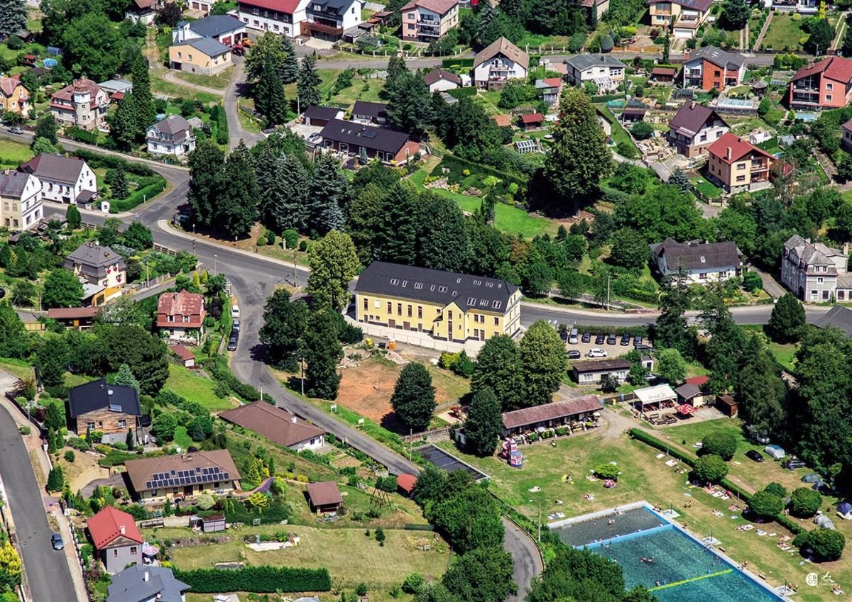 Formule Hotel *