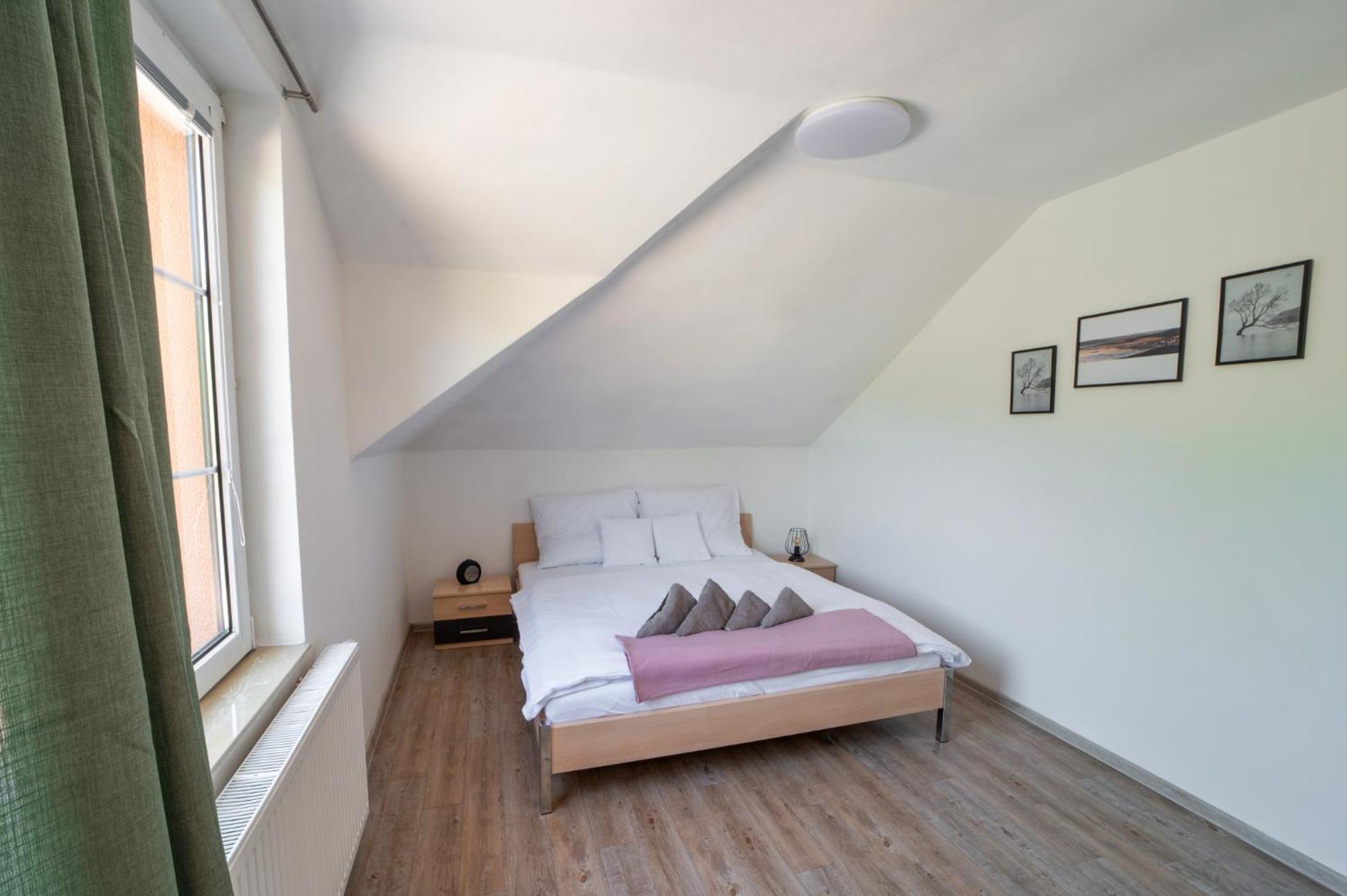 Hotel Formule Perštejn